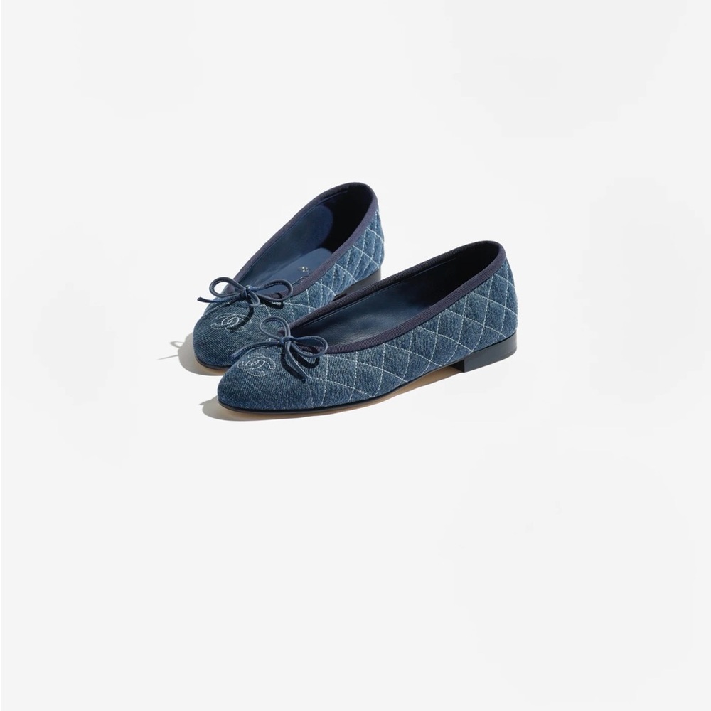 Chanel 26P Denim Quilted Ballet Flats | Size 37 - Picture 7 of 14